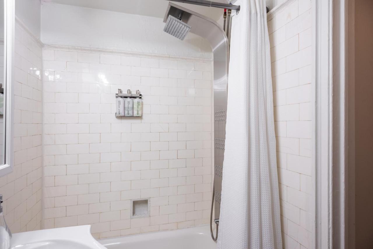 Mint House Detroit - Grand Circus Park Aparthotel ภายนอก รูปภาพ